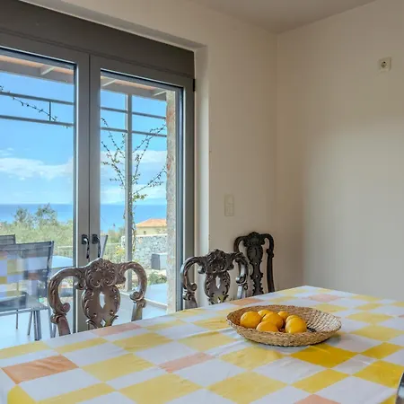 Thalassori Ayos Nikolaos